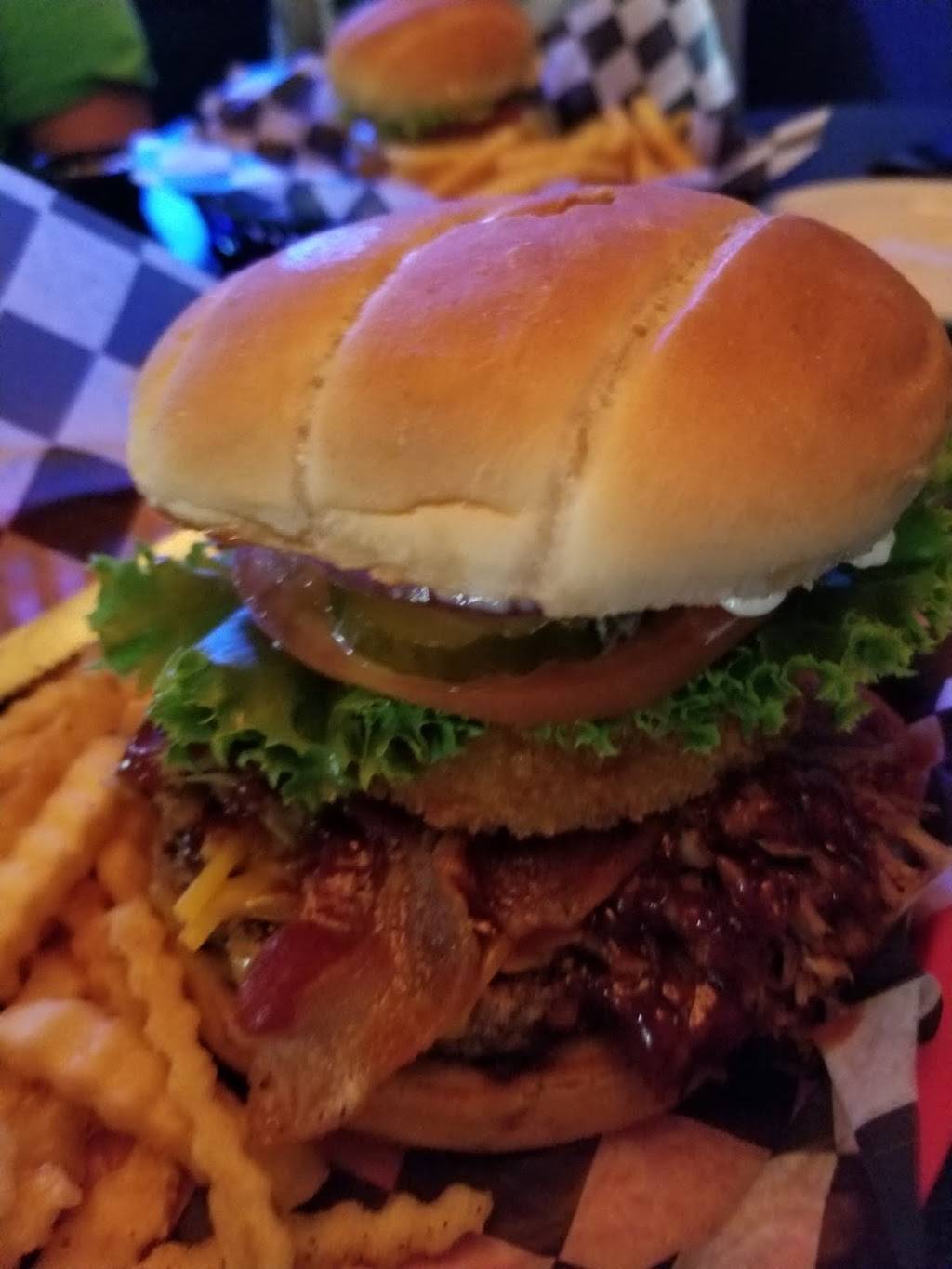 Waterfront Grille and Gathering | restaurant | 220 Athens Boonesboro Rd, Winchester, KY 40391, USA | 8595279910 OR +1 859-527-9910