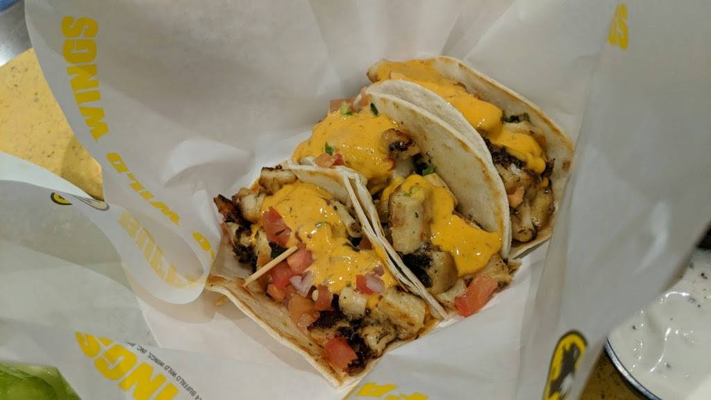 Buffalo Wild Wings | restaurant | 1350 Travis Blvd #1510, Fairfield, CA 94533, USA | 7074229964 OR +1 707-422-9964