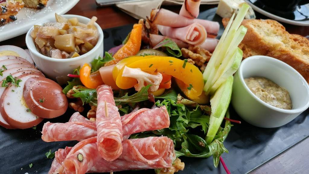 CommonWealth | cafe | 2882 Telegraph Ave, Oakland, CA 94609, USA | 5106633001 OR +1 510-663-3001