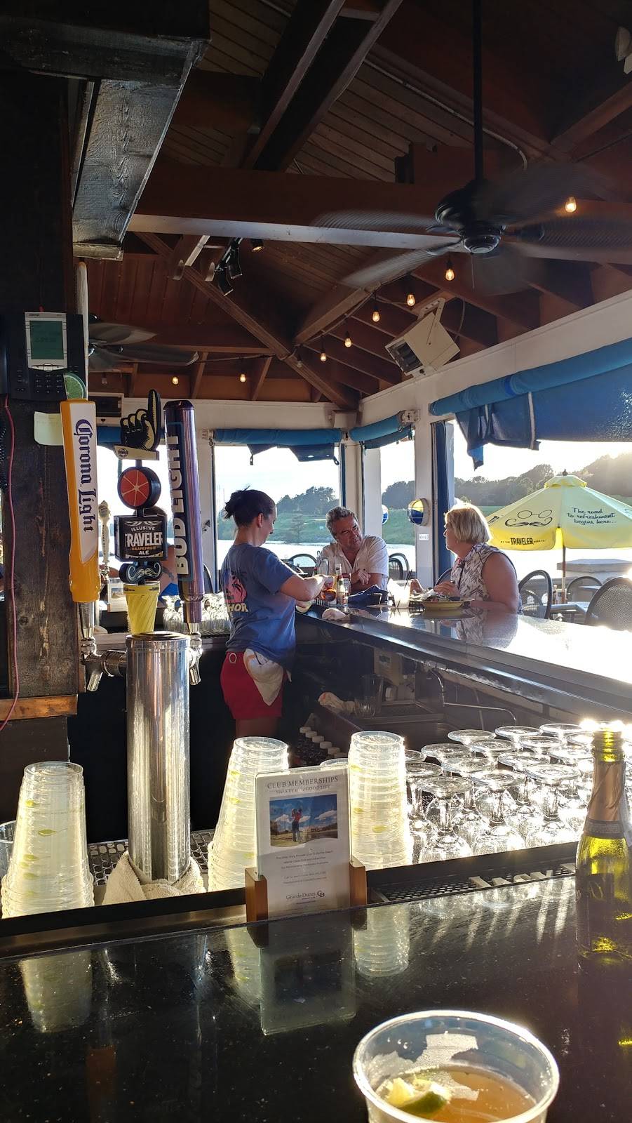 Anchor Cafe at Grande Dunes | restaurant | 8205 Marina Pkwy, Myrtle Beach, SC 29572, USA | 8433157855 OR +1 843-315-7855