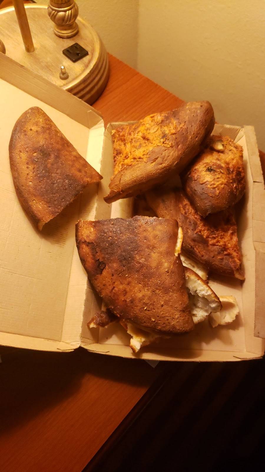 Pizza Hut | restaurant | 1090 W US Hwy 287 Bypass, Waxahachie, TX 75165, USA | 9729372013 OR +1 972-937-2013