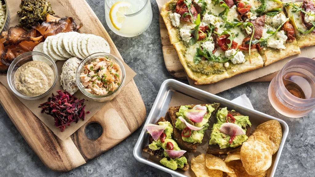 Reef Bar | restaurant | 1 Central Wharf, Boston, MA 02110, USA | 6177205115 OR +1 617-720-5115