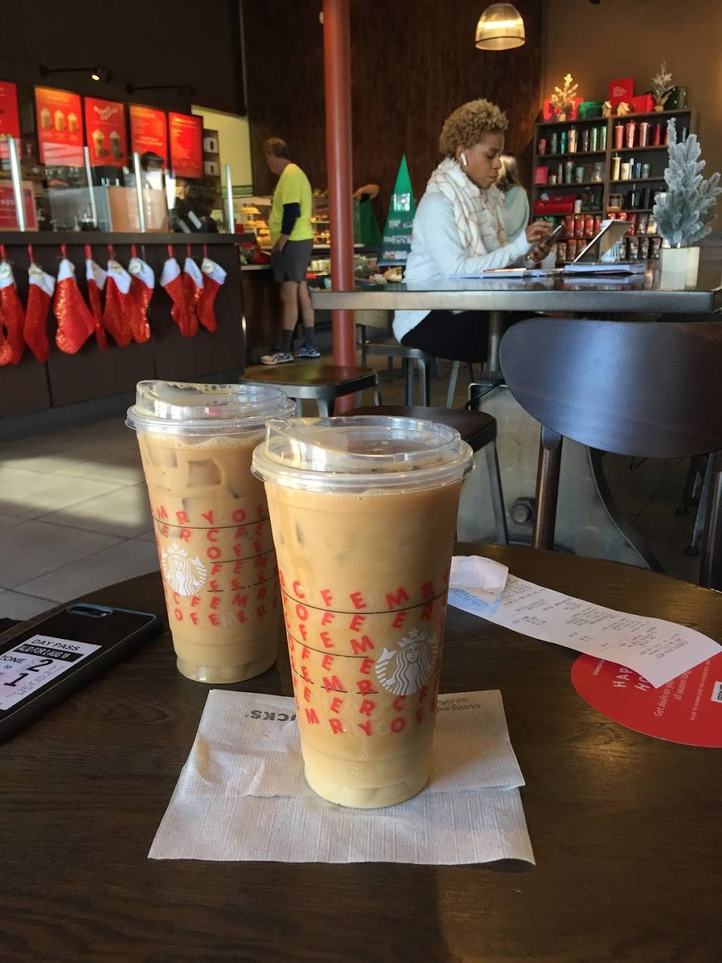 Starbucks | cafe | 2081 San Elijo Ave #A, Cardiff, CA 92007, USA | 7607538867 OR +1 760-753-8867