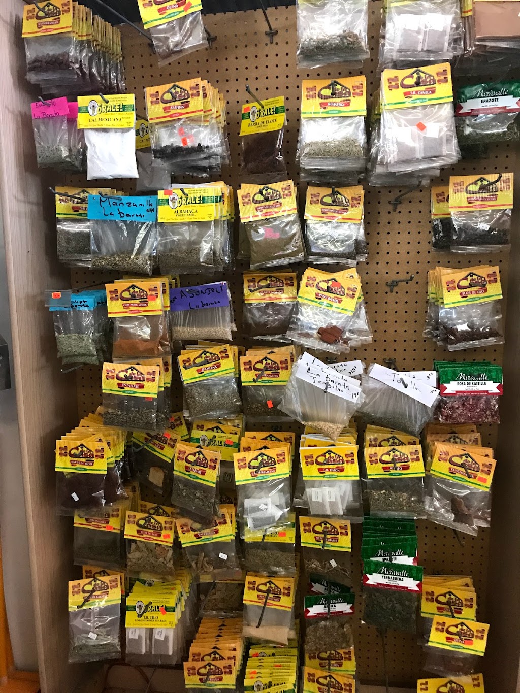 La Barata Mini Market/ Taqueria | restaurant | 1408 S Greeley Hwy, Cheyenne, WY 82007, USA | 9704302742 OR +1 970-430-2742