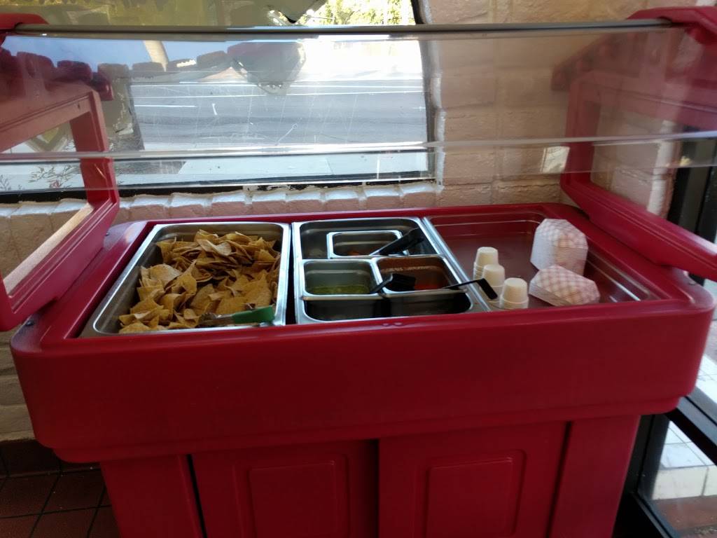 Adalbertos Mexican Food | restaurant | 2498 Market St, San Diego, CA 92102, USA | 6192369558 OR +1 619-236-9558