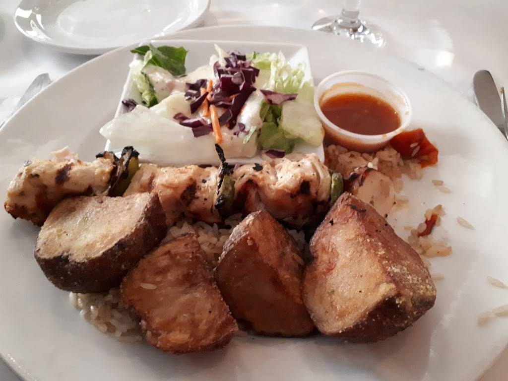 Chez Gréco | restaurant | 2960 Boulevard Laurier, Québec, QC G1V 4S1, Canada | 4186520319 OR +1 418-652-0319