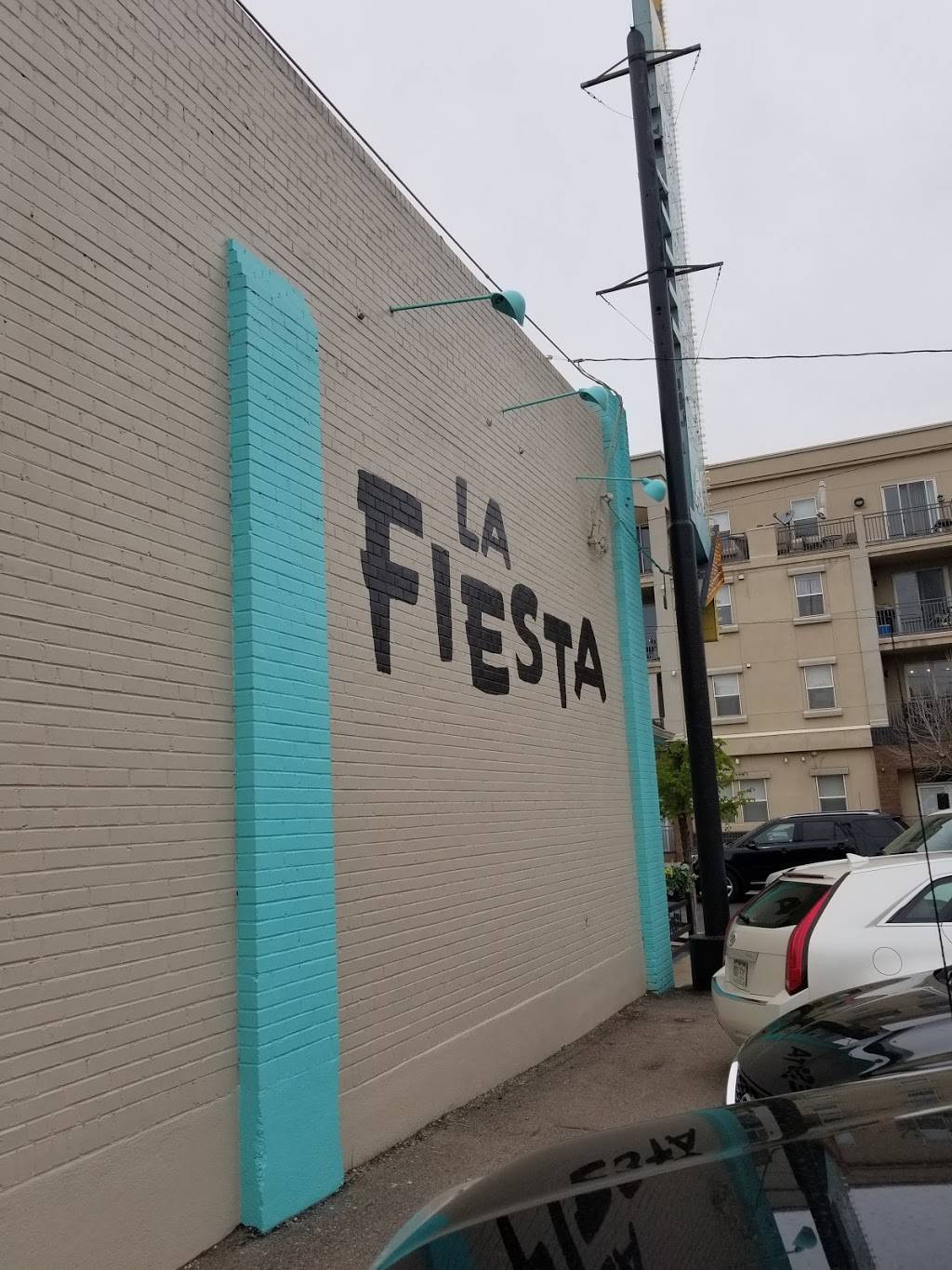 La Fiesta | restaurant | 2340 Champa St, Denver, CO 80205, USA | 3032922800 OR +1 303-292-2800