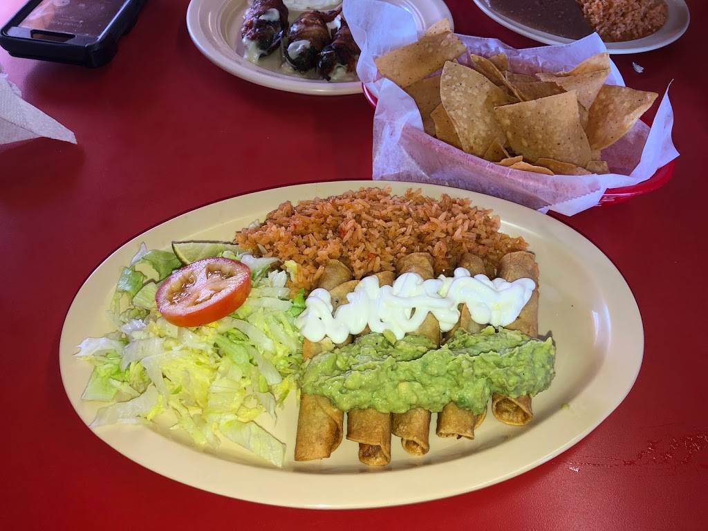 Pollos Asados la Silla | restaurant | 4617 Canal St, Houston, TX 77011, USA | 7139263815 OR +1 713-926-3815