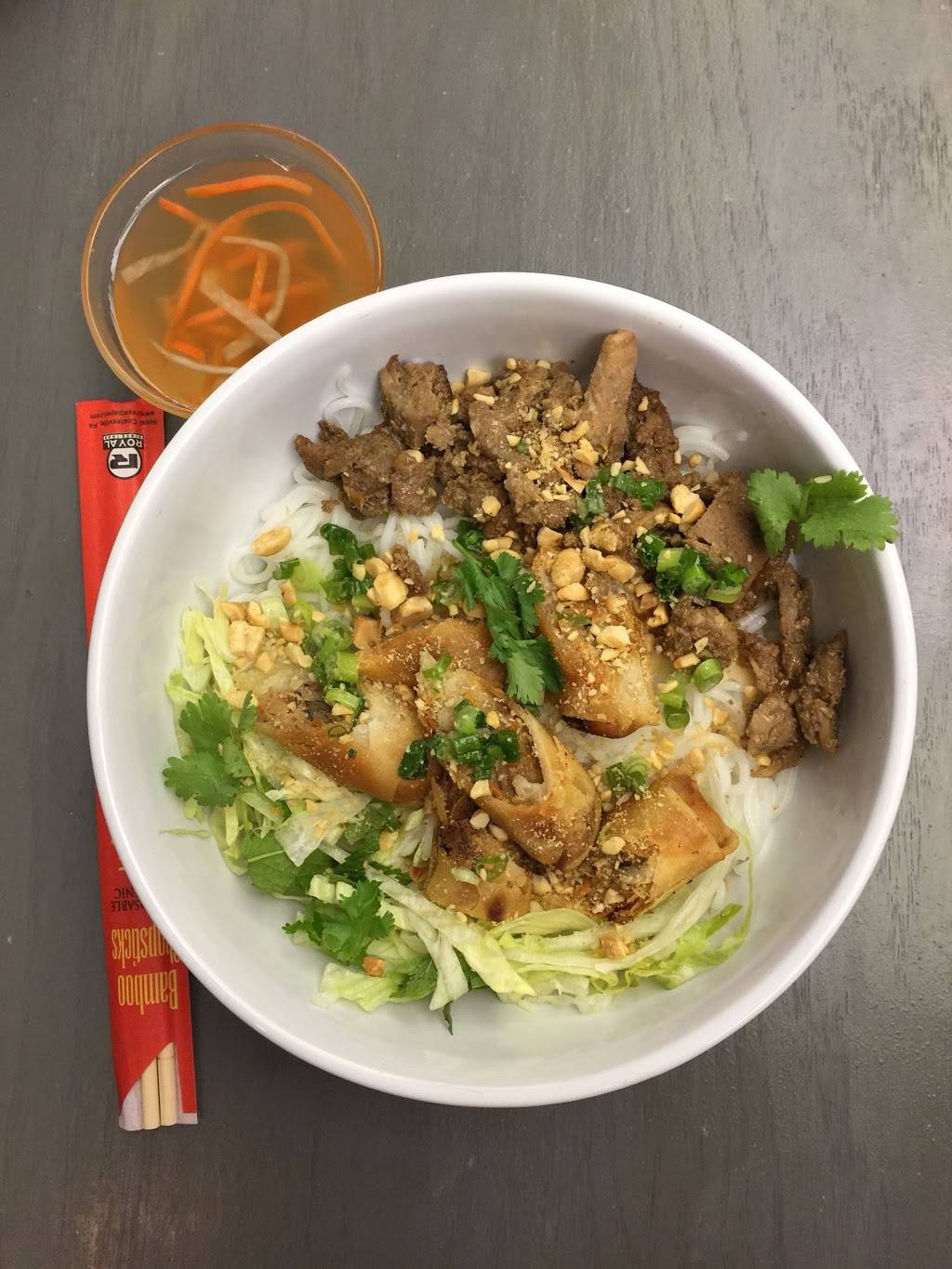 Saigon Subs and Rolls | restaurant | 151 W 4th St, Cincinnati, OH 45202, USA | 5133817827 OR +1 513-381-7827