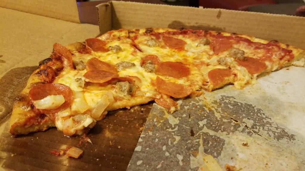 Famous Pizza | restaurant | 109 Fairfield St, Oldsmar, FL 34677, USA | 8138555228 OR +1 813-855-5228