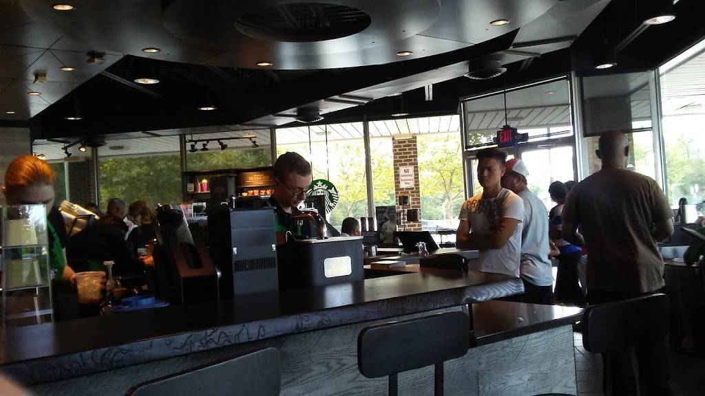 Starbucks | cafe | 6910-G Bradlick Shopping Center, Annandale, VA 22003, USA | 7039140358 OR +1 703-914-0358