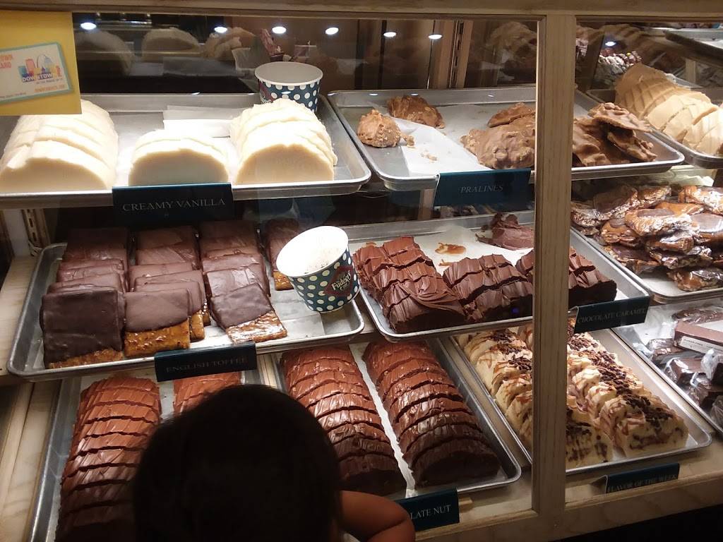 Ballpark Village St. Louis | restaurant | 601 Clark Ave, St. Louis, MO 63102, USA | 3147977530 OR +1 314-797-7530