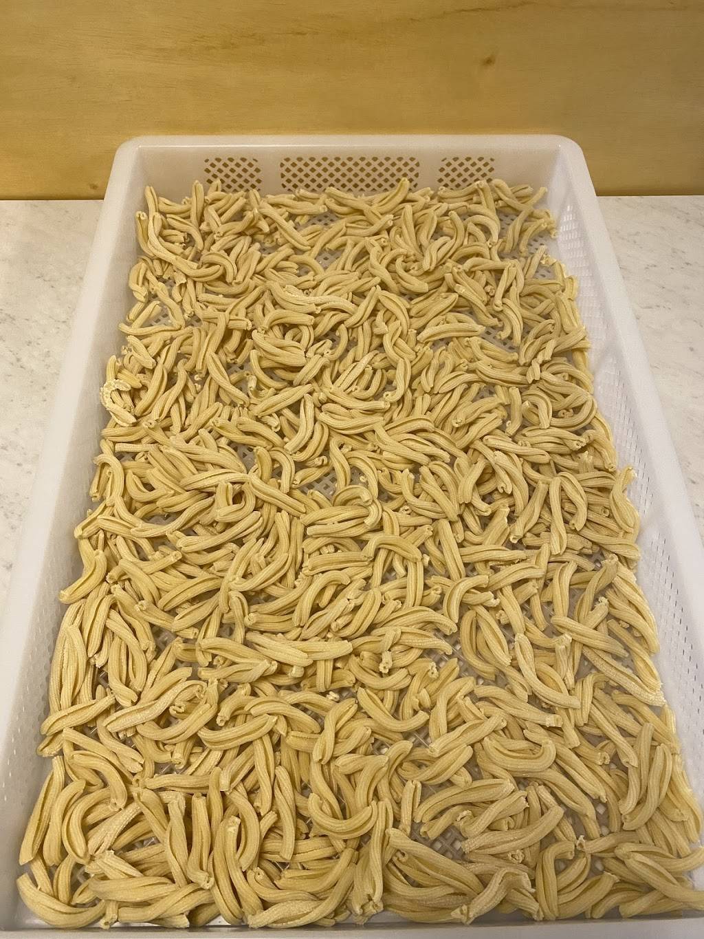 Flour Power | restaurant | 1642 W Chicago Ave, Chicago, IL 60622, USA | 3123633066 OR +1 312-363-3066