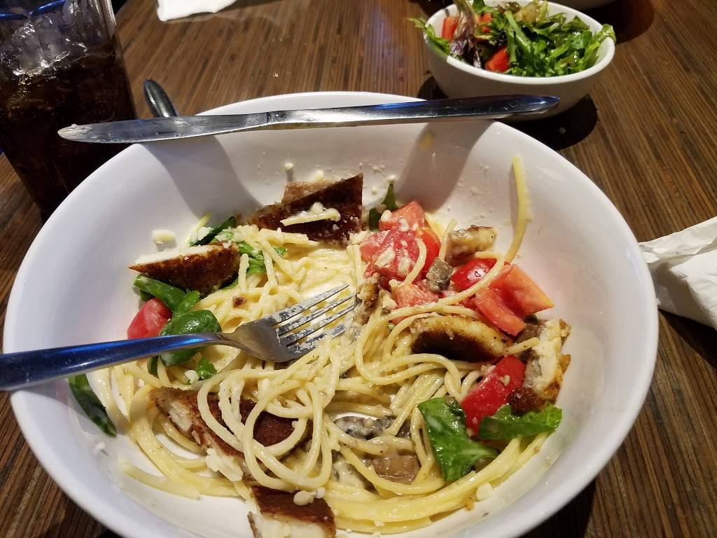 Noodles and Company | restaurant | 17328 Valley Mall Rd, Hagerstown, MD 21740, USA | 3015820310 OR +1 301-582-0310