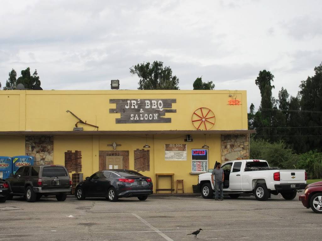 JRs BBQ & Saloon | restaurant | 15492 SW Warfield Blvd, Indiantown, FL 34956, USA | 7725970876 OR +1 772-597-0876