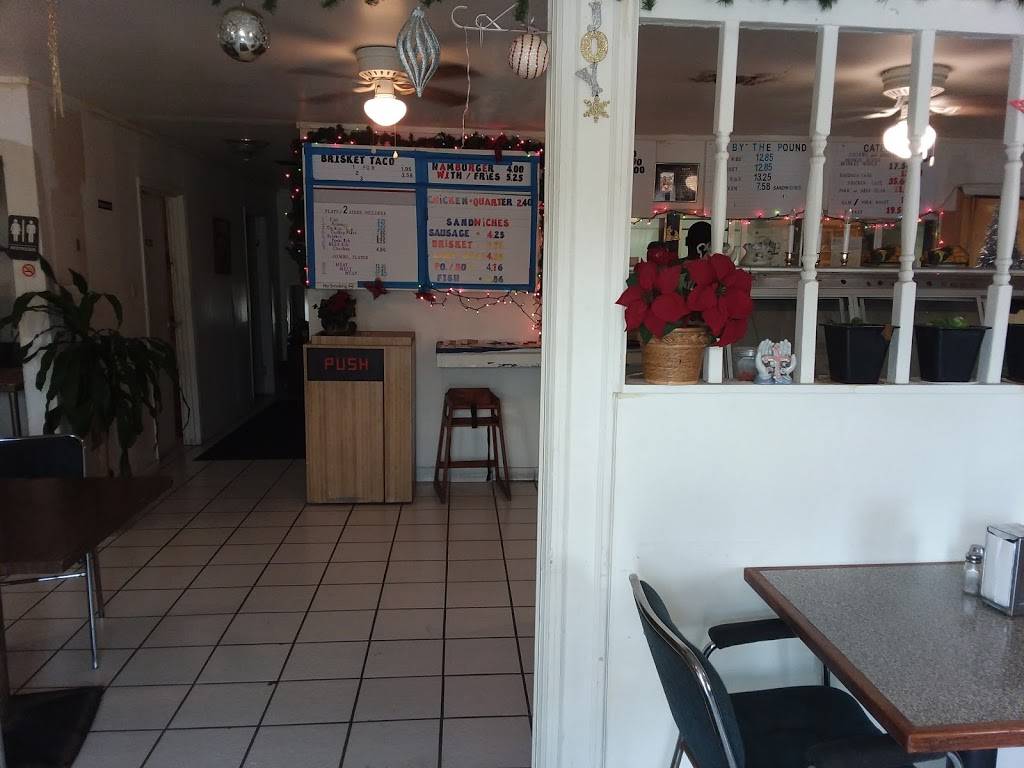 Pit Stop Bar-B-Q Plus | restaurant | 3242, 254 Hobart St, San Antonio, TX 78237, USA | 2104385405 OR +1 210-438-5405