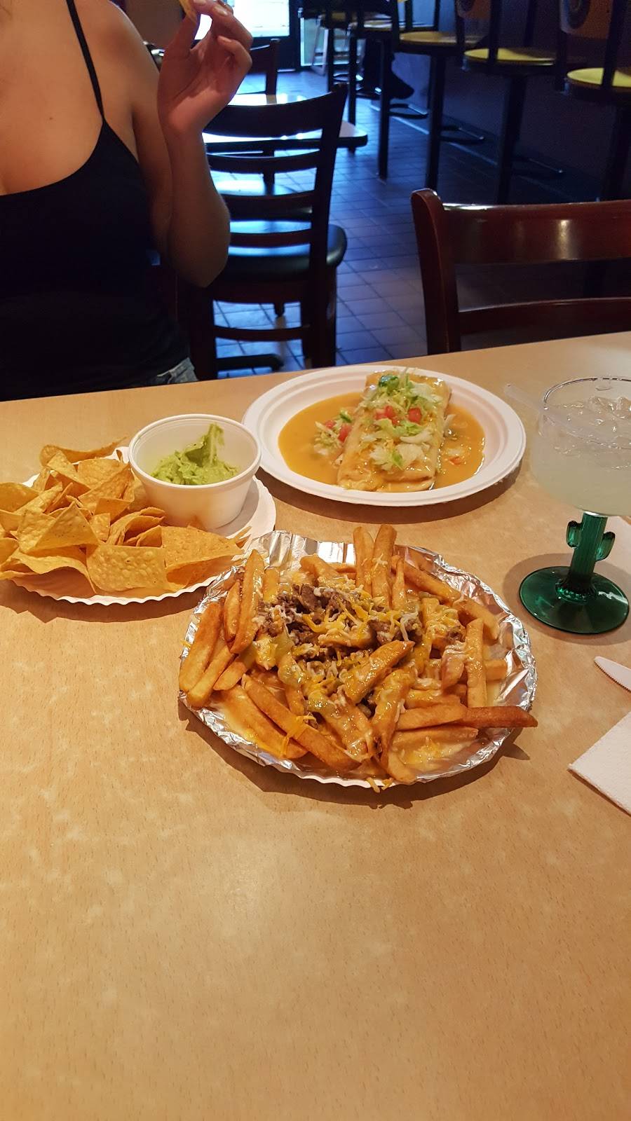 Jabaneros Mexican Grill | restaurant | 5584 S Parker Rd, Aurora, CO 80015, USA | 3034000235 OR +1 303-400-0235