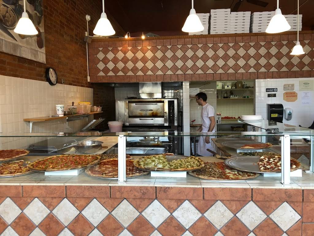 New York Pizzeria | restaurant | 2 W Main St, Trumansburg, NY 14886, USA | 6073873700 OR +1 607-387-3700