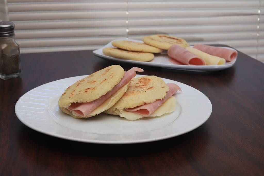 Delicias Centro Americanas | restaurant | 722 Mason Ave, Daytona Beach, FL 32117, USA | 3862813087 OR +1 386-281-3087