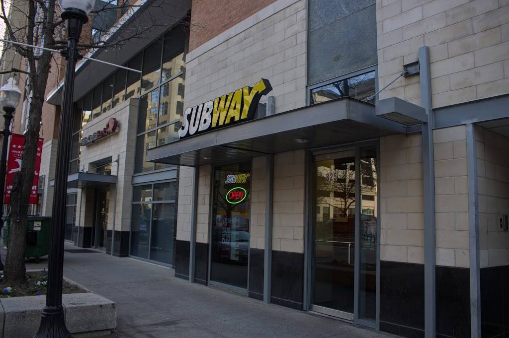Subway Restaurants | restaurant | 825 Houston St, Fort Worth, TX 76102, USA | 8173398800 OR +1 817-339-8800