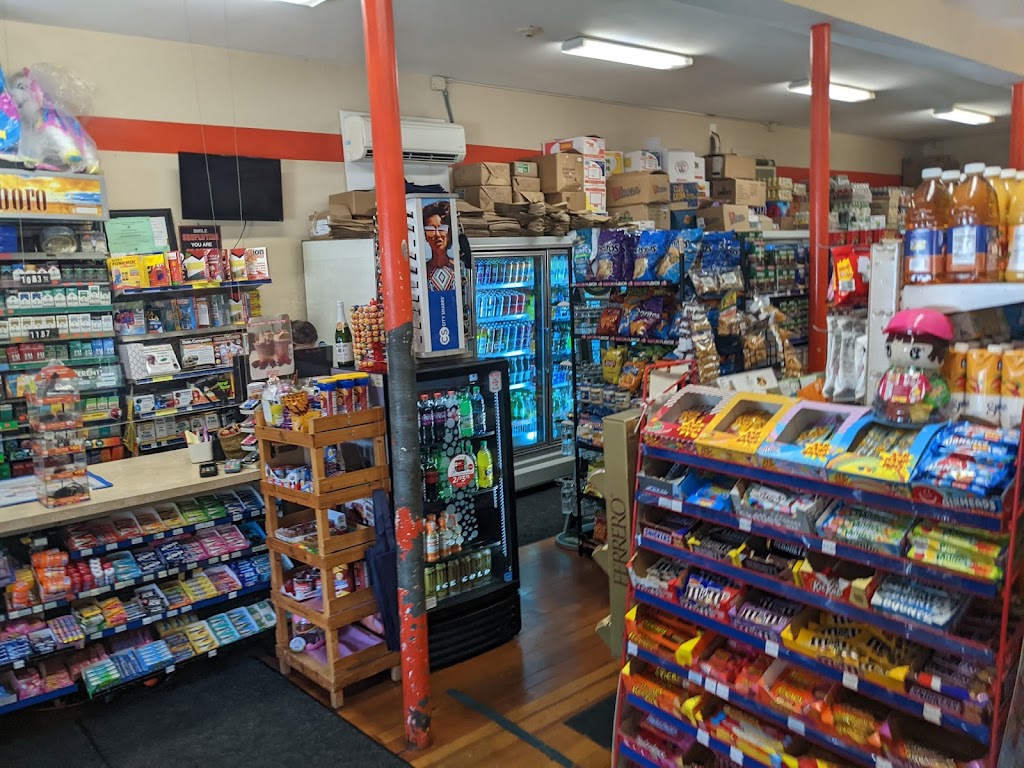 Leos Market & Restaurant | restaurant | 162 Broadway, Newport, RI 02840, USA | 4016195935 OR +1 401-619-5935