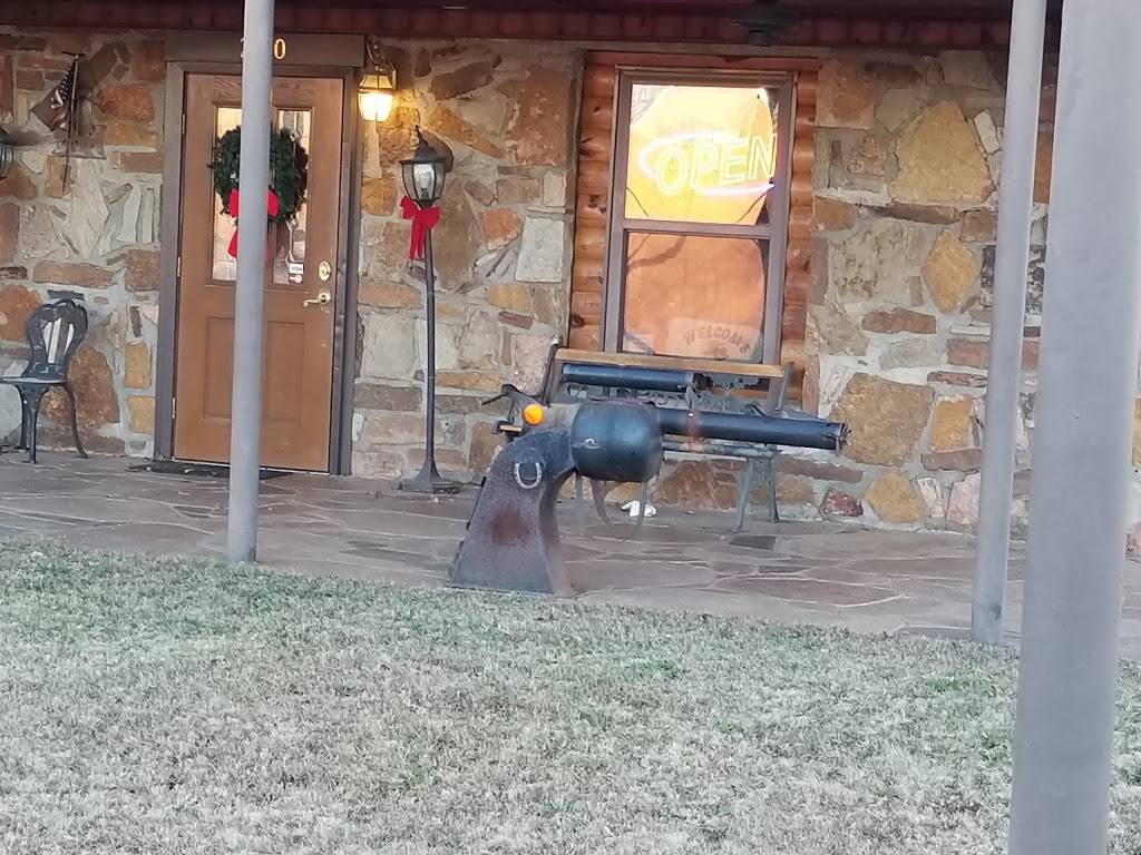 Muldrow’s Wagon Wheel Express | restaurant | 200 S Main St, Muldrow, OK 74948, USA | 9184270755 OR +1 918-427-0755