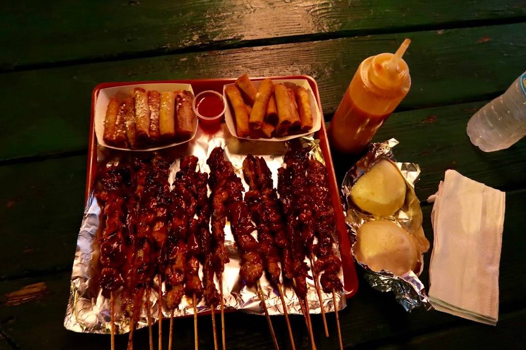 Bar-B-Q Sticks Restaurant | restaurant | 120 1, 2 Lemon St, Neptune Beach, FL 32266, USA | 9042477180 OR +1 904-247-7180