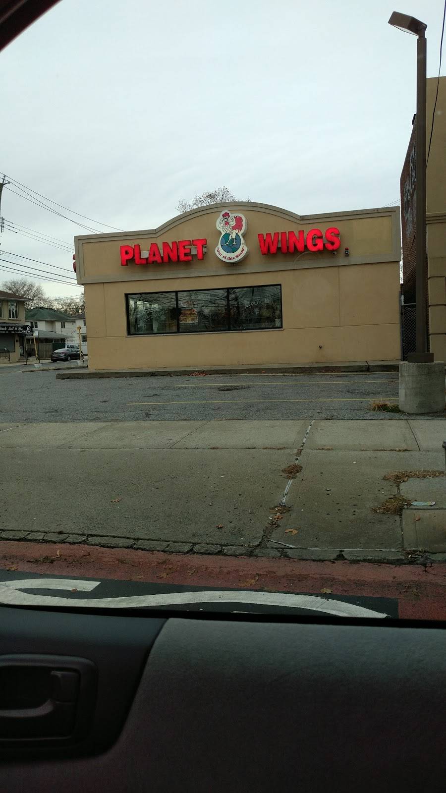 Planet Wings | restaurant | 2211 Hylan Blvd, Staten Island, NY 10306, USA | 7186689464 OR +1 718-668-9464