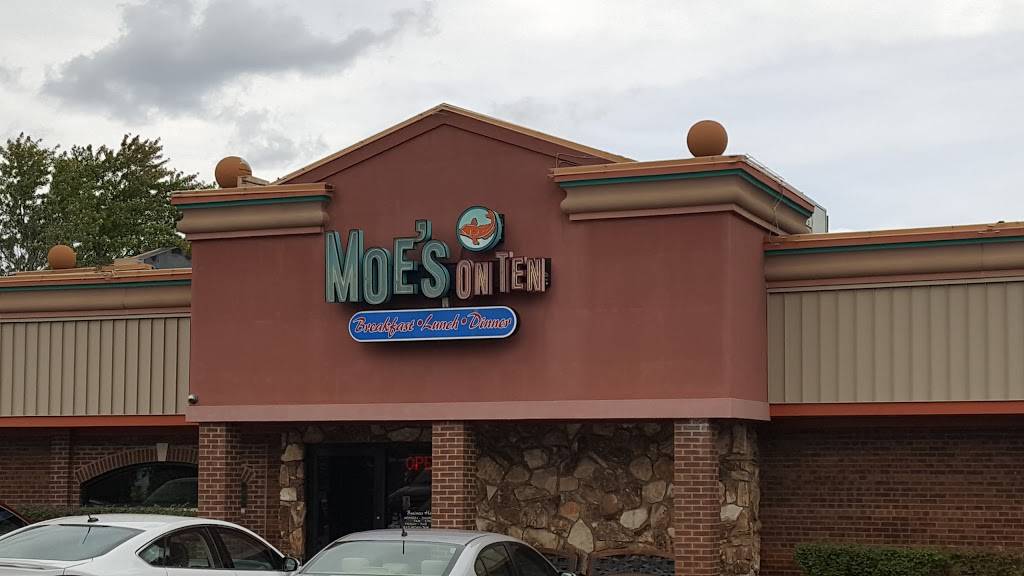 Moes On Ten | restaurant | 39455 W 10 Mile Rd, Novi, MI 48375, USA | 2484789742 OR +1 248-478-9742