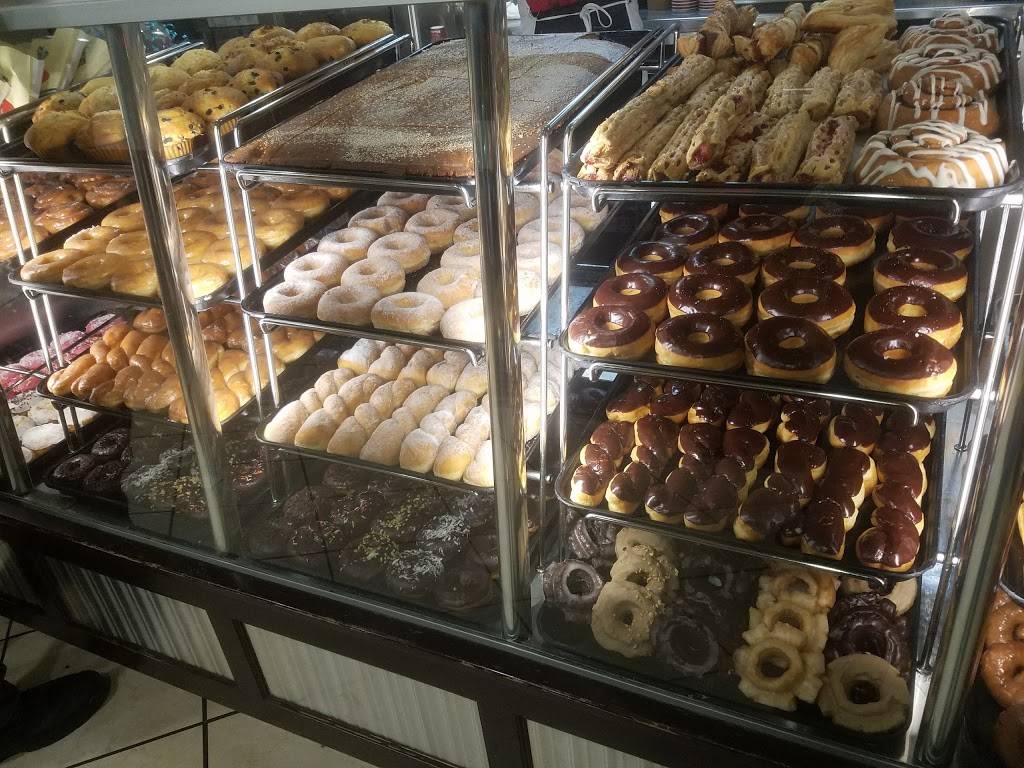 Winchells Donut House | cafe | 1213 S Soto St, Los Angeles, CA 90023, USA | 3237804331 OR +1 323-780-4331