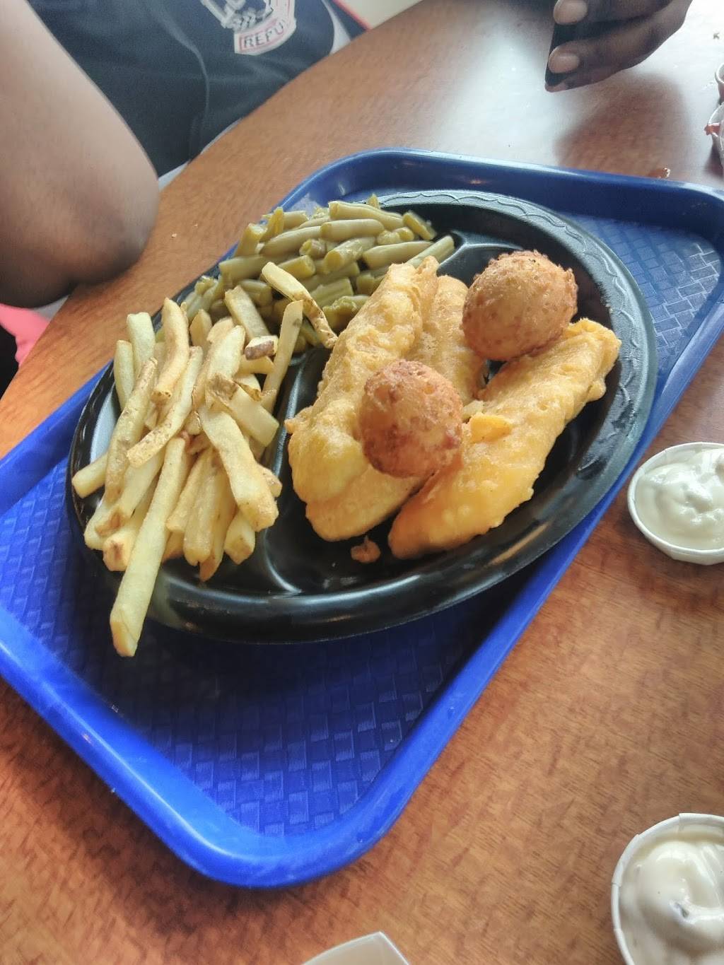 Long John Silvers | restaurant | 3561 Cleveland Ave, Columbus, OH 43224, USA | 6142688173 OR +1 614-268-8173