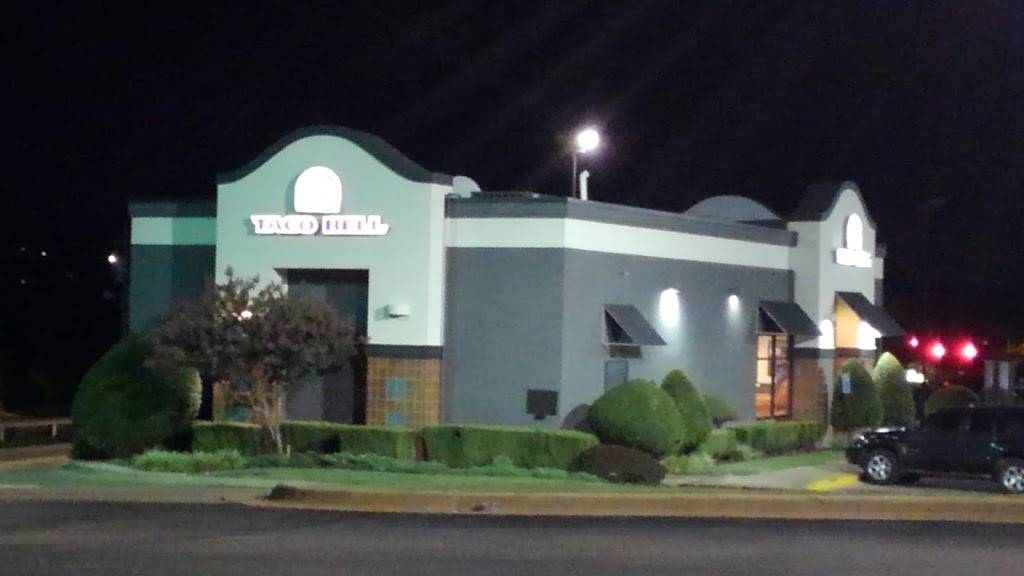 Taco Bell | meal takeaway | 1878 N Crossover Rd, Fayetteville, AR 72701, USA | 4794424778 OR +1 479-442-4778