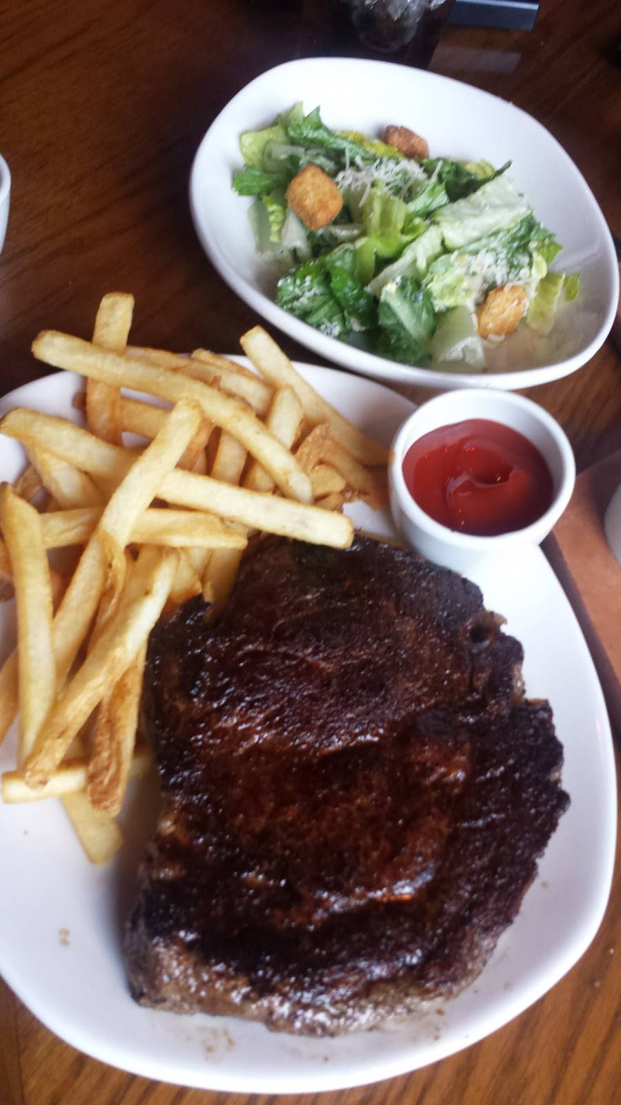 Outback Steakhouse | restaurant | 22680 Centerpoint Dr, Moreno Valley, CA 92553, USA | 9516564242 OR +1 951-656-4242