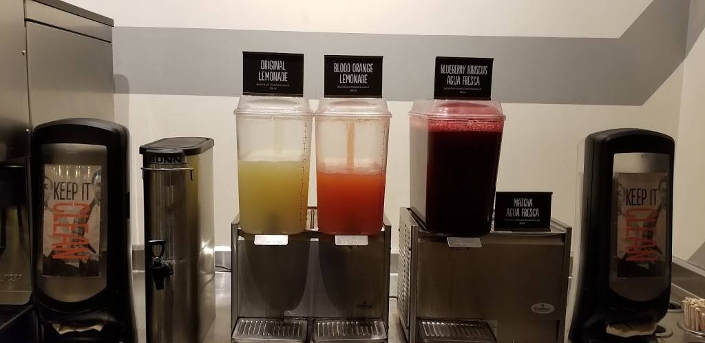 Blaze Pizza | meal takeaway | 10155 W McDowell Rd #103, Avondale, AZ 85392, USA | 6234556768 OR +1 623-455-6768