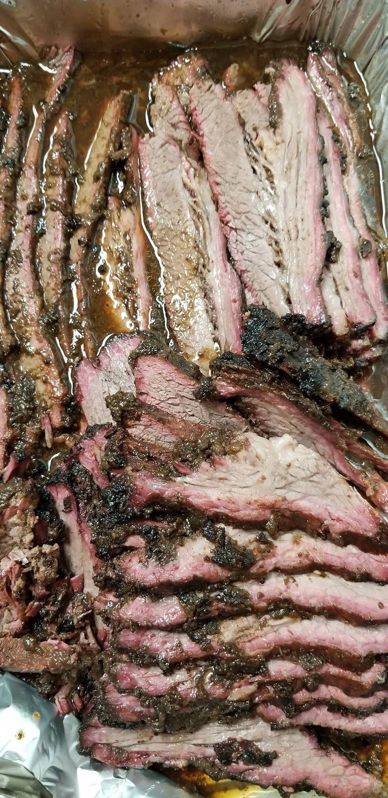 Hanks Smokin Hot BBQ & Catering Company | restaurant | 4865 US-209, Elizabethville, PA 17023, USA | 7173952291 OR +1 717-395-2291