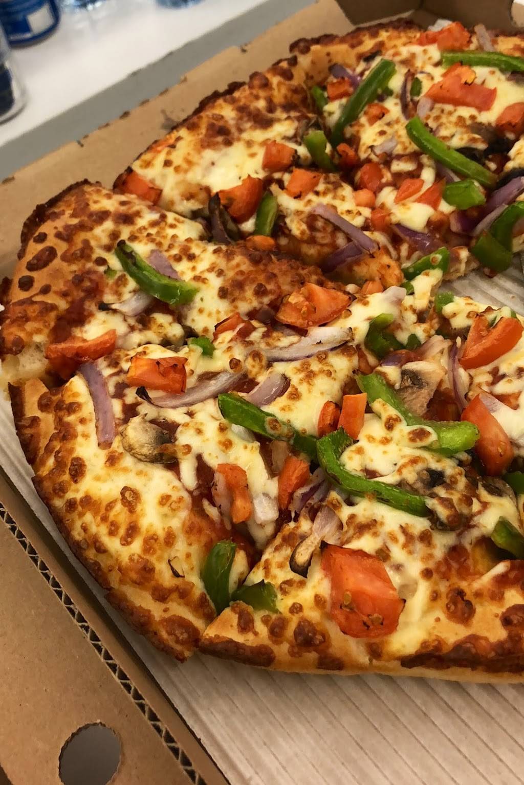 Pizza Hut | meal delivery | 482 The Queensway S, Keswick, ON L4P 2E3, Canada | 9054765888 OR +1 905-476-5888