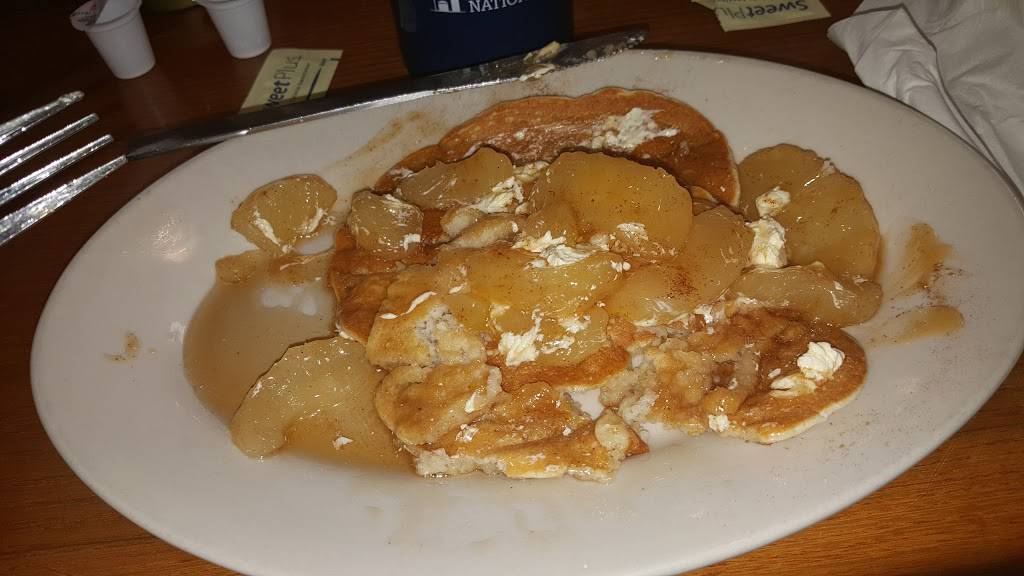 Darrells Dog Gone Good Diner | restaurant | 7578 SE Maricamp Rd, Ocala, FL 34472, USA | 3526870158 OR +1 352-687-0158