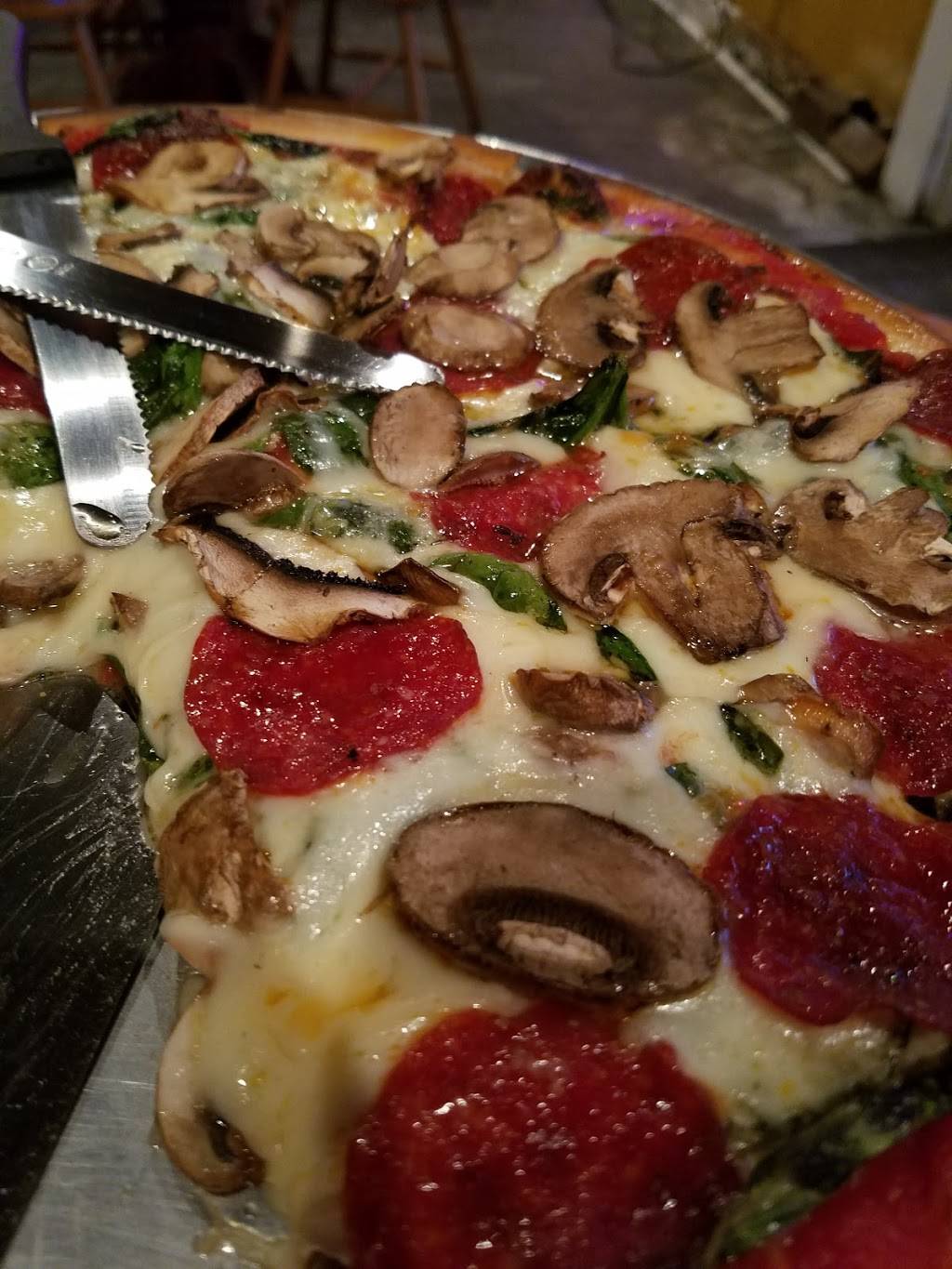 PizzeReal | restaurant | 203 N 11th St, Nashville, TN 37206, USA | 6152262206 OR +1 615-226-2206