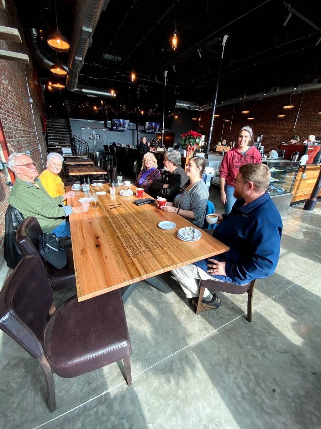 The Mixer | restaurant | 114 E 6th St, Hopkinsville, KY 42240, USA | 2708742416 OR +1 270-874-2416