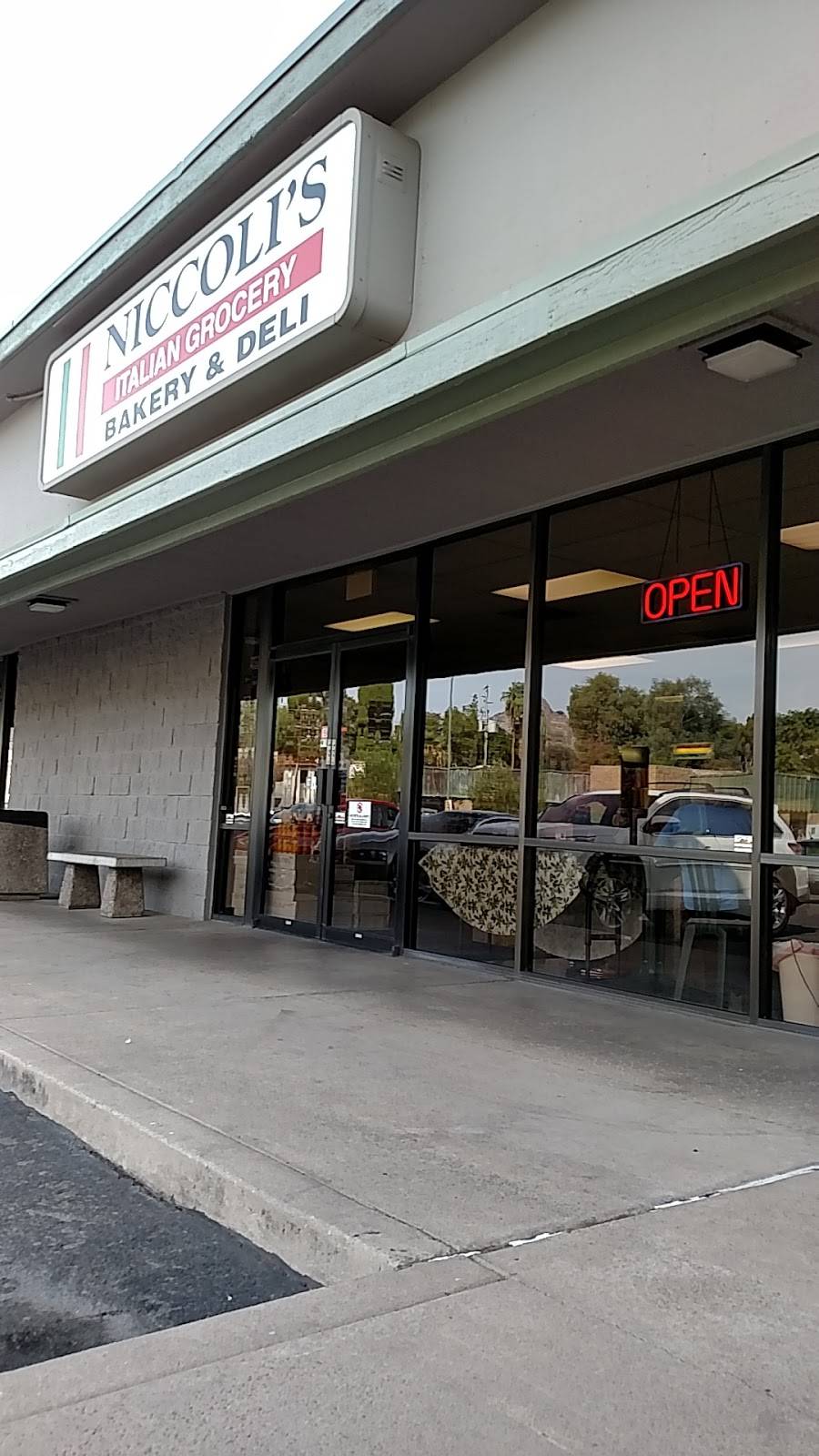 Niccolis Italian Grocery-Deli | meal takeaway | 6102 N 16th St #9, Phoenix, AZ 85016, USA | 6022795335 OR +1 602-279-5335