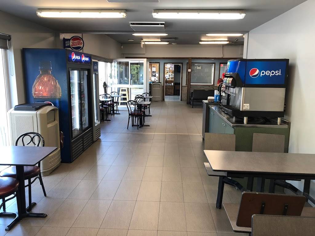Cantine Ti-Wick | meal takeaway | 1020 Boulevard dIberville, Saint-Jean-sur-Richelieu, QC J2X 4B3, Canada | 4503469585 OR +1 450-346-9585
