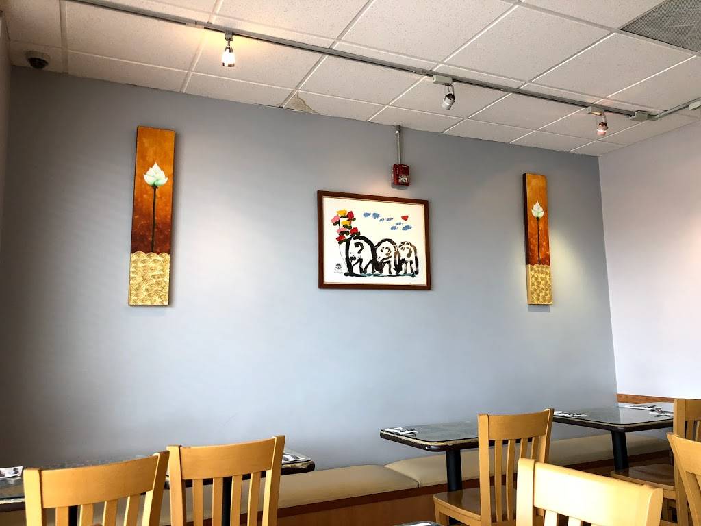 Happy Elephant | restaurant | 1047 Rohlwing Rd, Elk Grove Village, IL 60007, USA | 8479239200 OR +1 847-923-9200