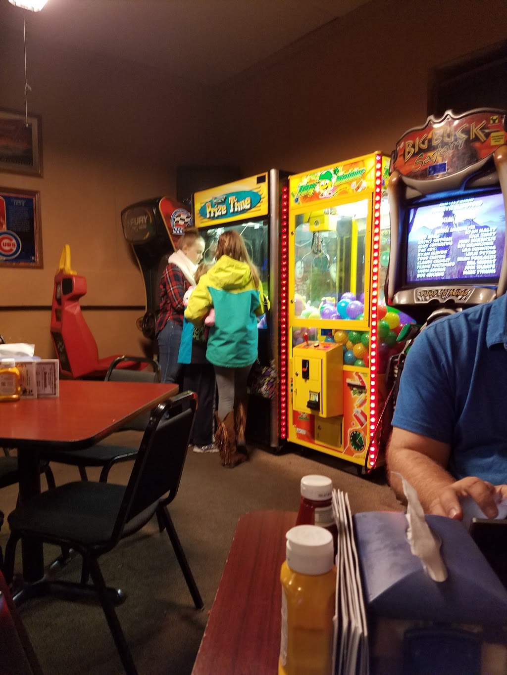 Townhouse Pizza & Lounge | restaurant | 2701 Floyd Blvd, Sioux City, IA 51104, USA | 7122525166 OR +1 712-252-5166