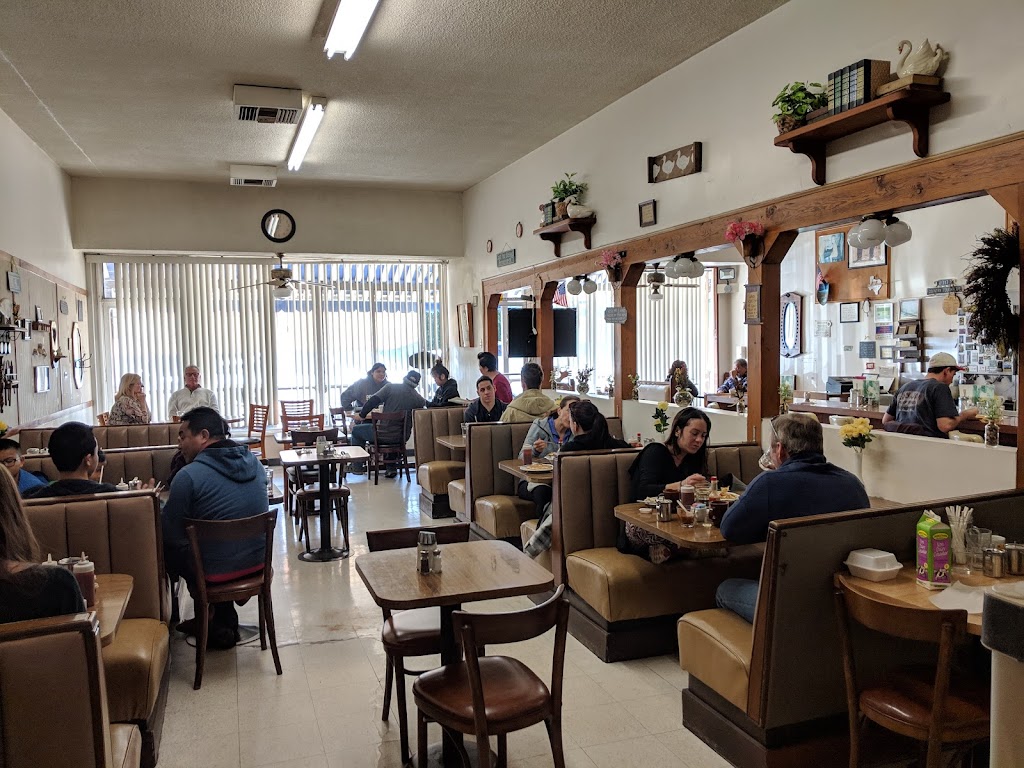 Country Touch Cafe | cafe | 3717 W 190th St, Torrance, CA 90504, USA | 3103235614 OR +1 310-323-5614