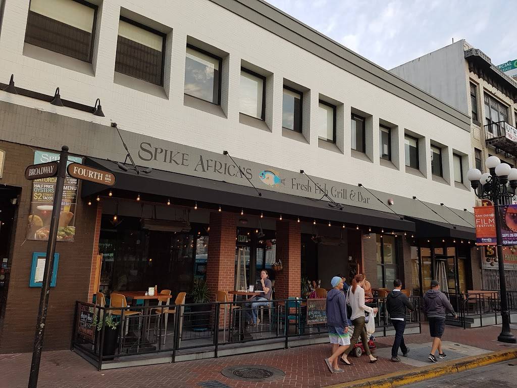 Gaslamp Fish House | restaurant | 411 Broadway, San Diego, CA 92101, USA | 6197953800 OR +1 619-795-3800