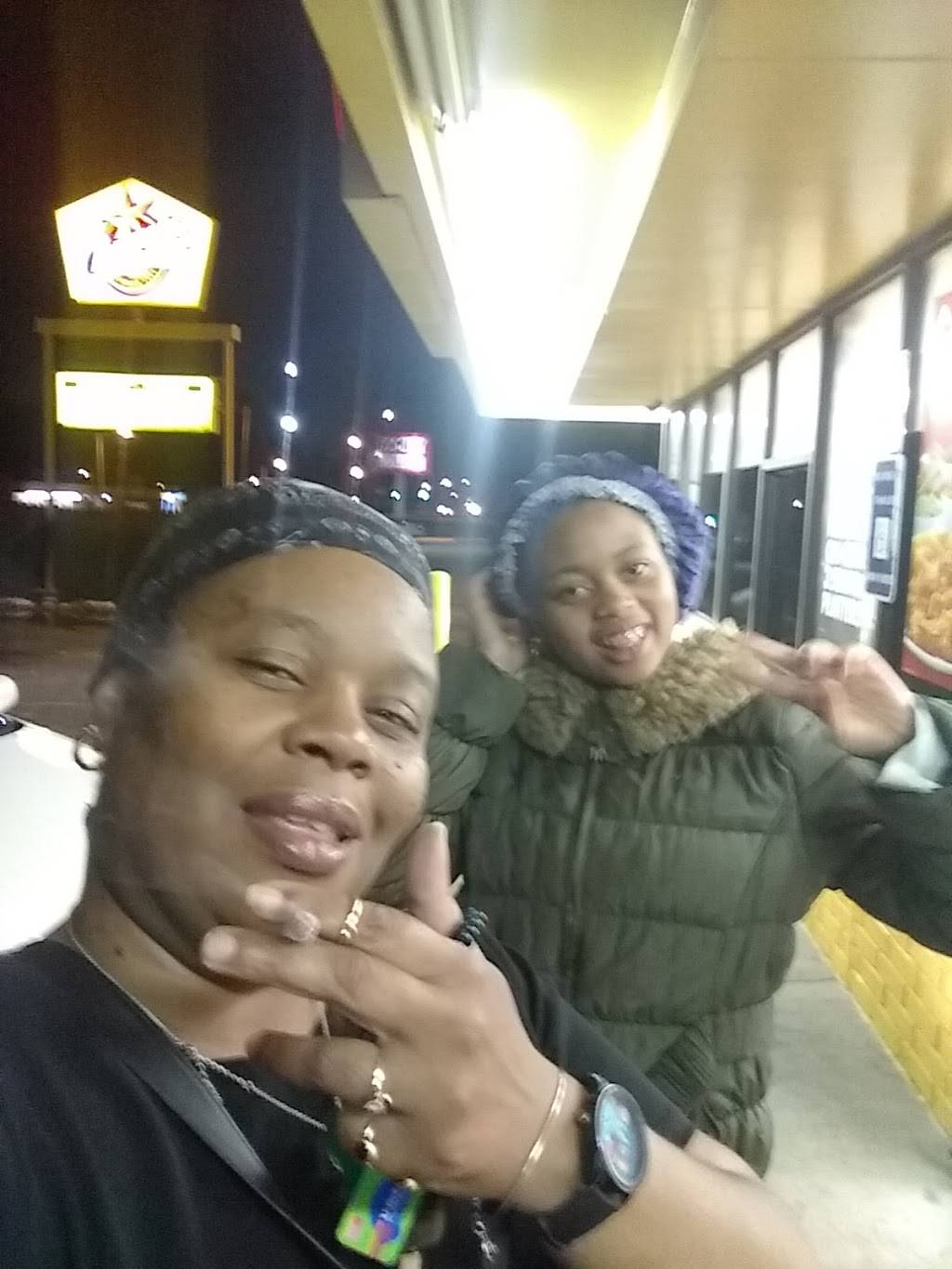 Churchs Chicken | restaurant | 2963 Park Ave, Memphis, TN 38114, USA | 9014588337 OR +1 901-458-8337