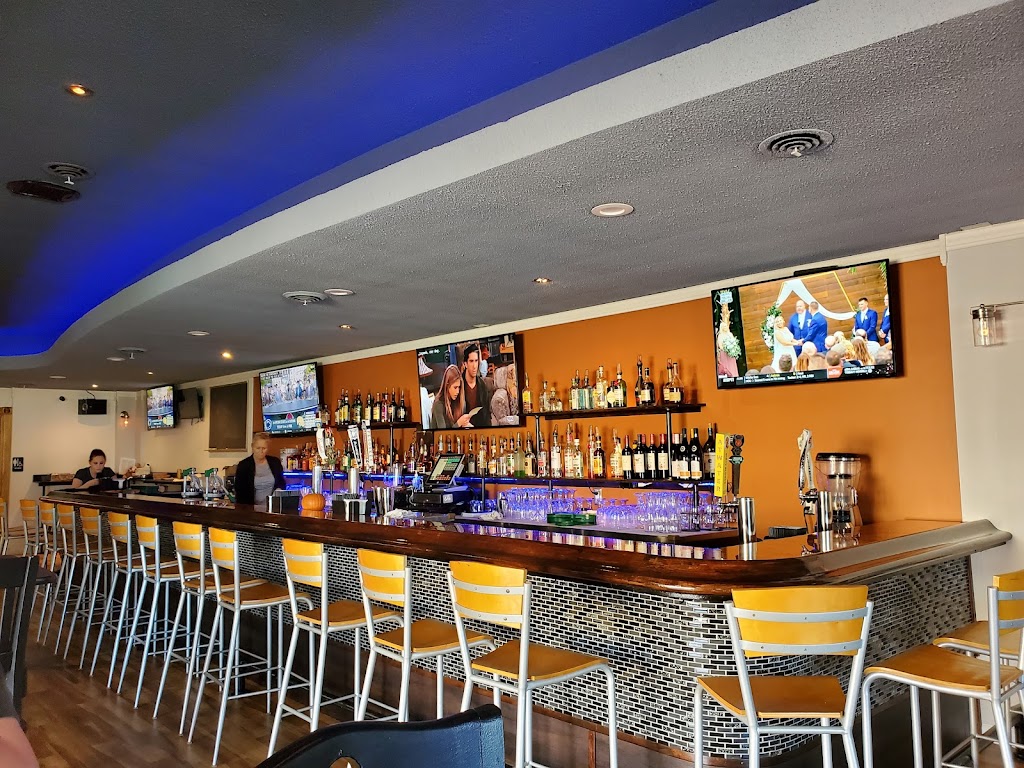 Greenback’s Pub | restaurant | 3807 Fort St, Wyandotte, MI 48192, USA | 7342588072 OR +1 734-258-8072