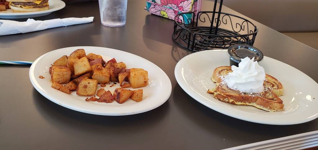 Eggs Up Grill | restaurant | 301 N Main St, Simpsonville, SC 29681, USA | 8643996936 OR +1 864-399-6936