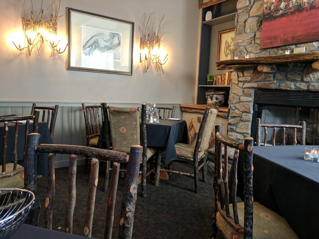 Wolfgangs Restaurant & Wine Bistro | restaurant | 474 Main St, Highlands, NC 28741, USA | 8285263807 OR +1 828-526-3807