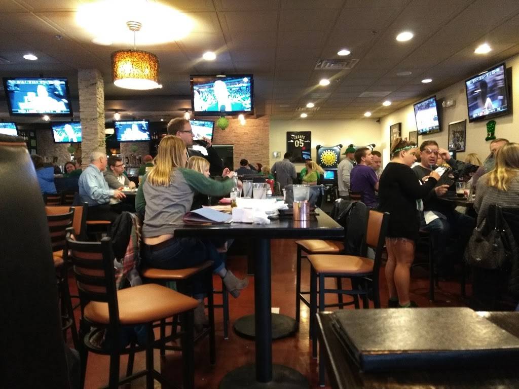 Bottoms Up Sports Bar & Grill | restaurant | 1807 S Washington St, Naperville, IL 60565, USA | 6303642070 OR +1 630-364-2070